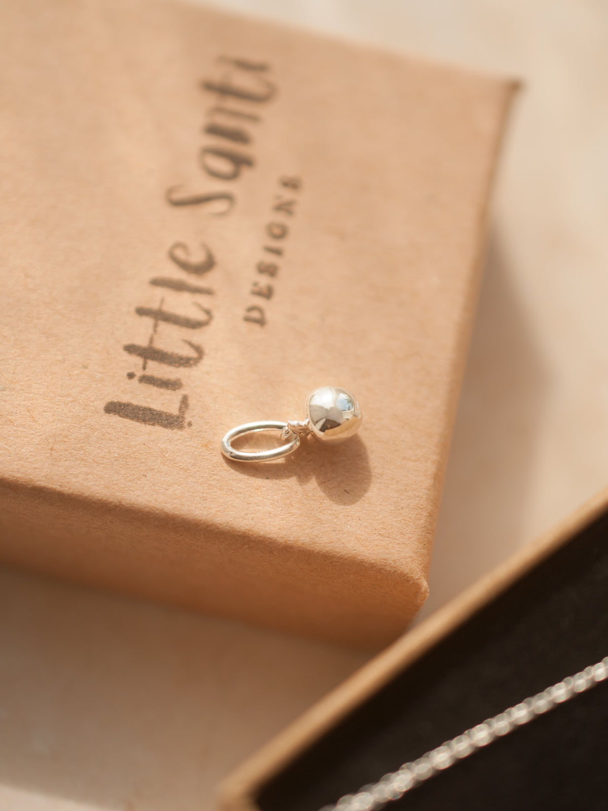 Apple Charm ♡ 15 weeks